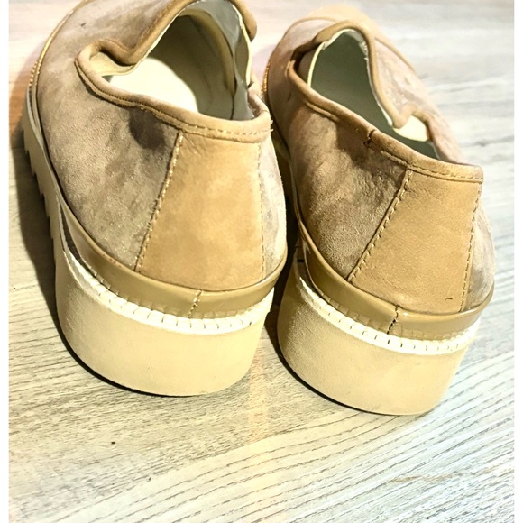 Donald J. Pliner loafer shoe in metallic gold leather with pointed toe - - Picture 6 of 10